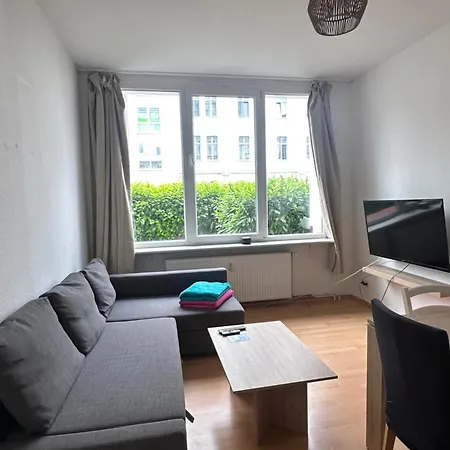 Familienfreundliche Mit Parkplatz Und Balkon Апартаменты Магдебург