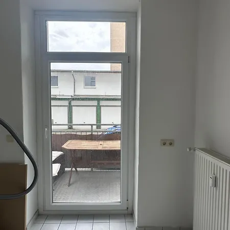 Familienfreundliche Mit Parkplatz Und Balkon Апартаменты Магдебург