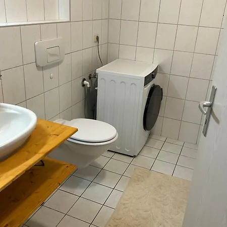 Familienfreundliche Mit Parkplatz Und Balkon Apartman *