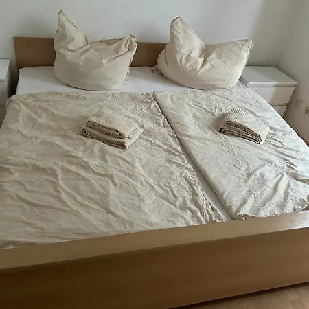 Familienfreundliche Mit Parkplatz Und Balkon Apartman *